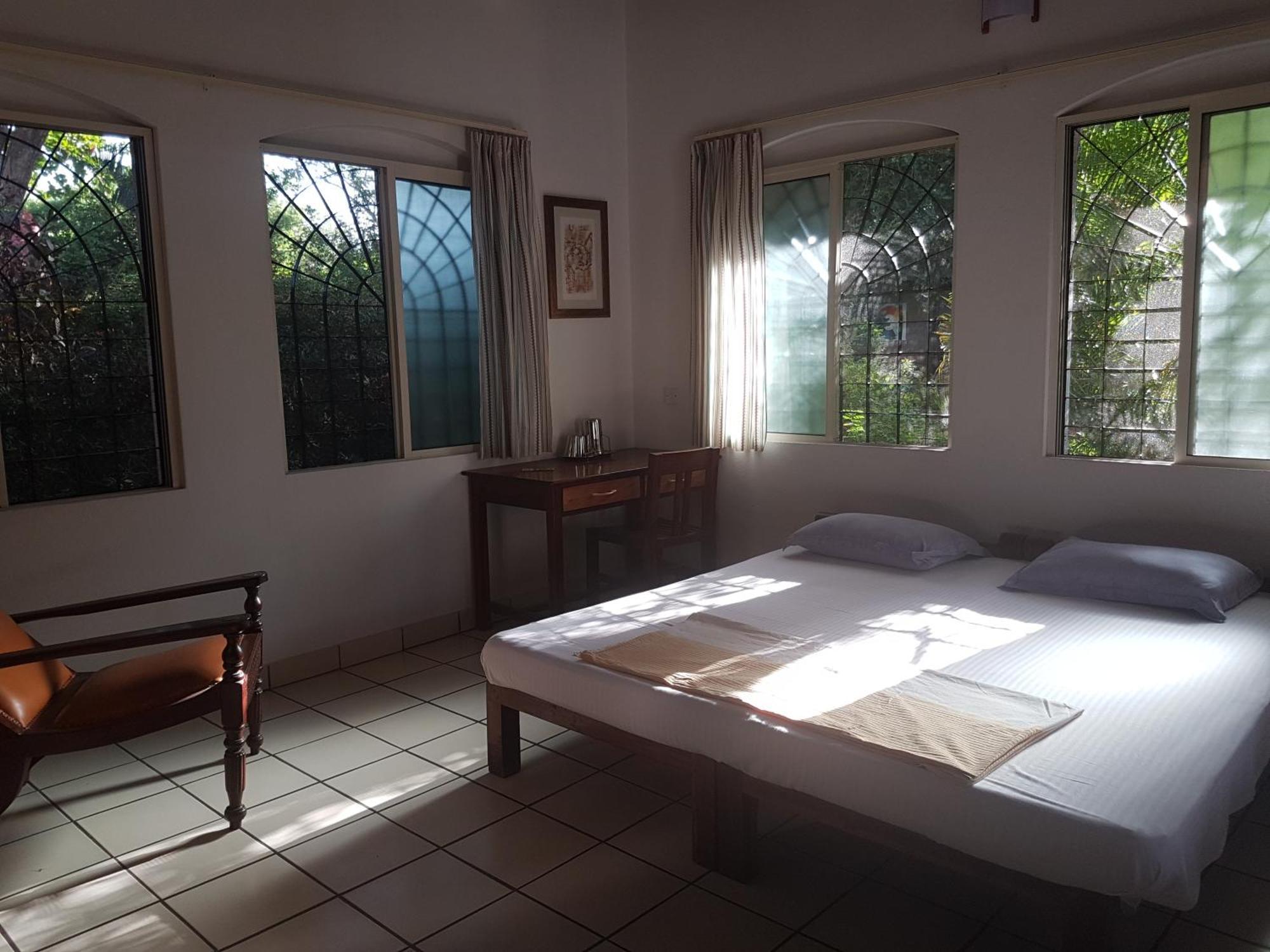 Gaia'S Garden Guest House Auroville Szoba fotó